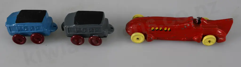 FUN HO LEAD COAL TENDERS & RACING CAR Image 1++