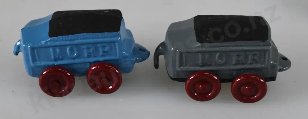 FUN HO LEAD COAL TENDERS & RACING CAR Image 1++