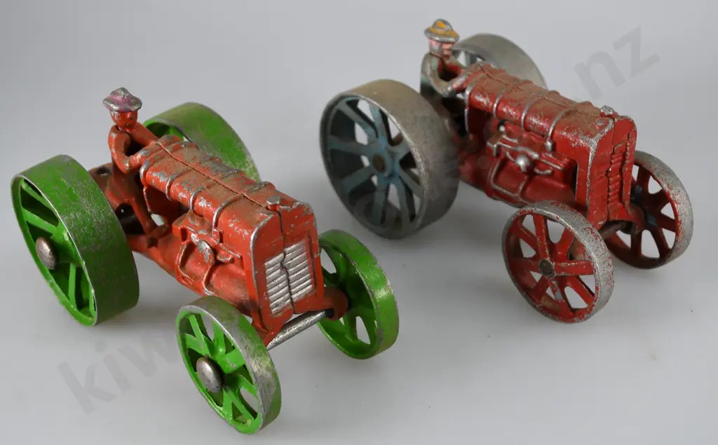 FUN HO FORDSON TRACTORS Image 1++