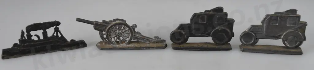FUN HO MILITARY ITEMS Image 1++