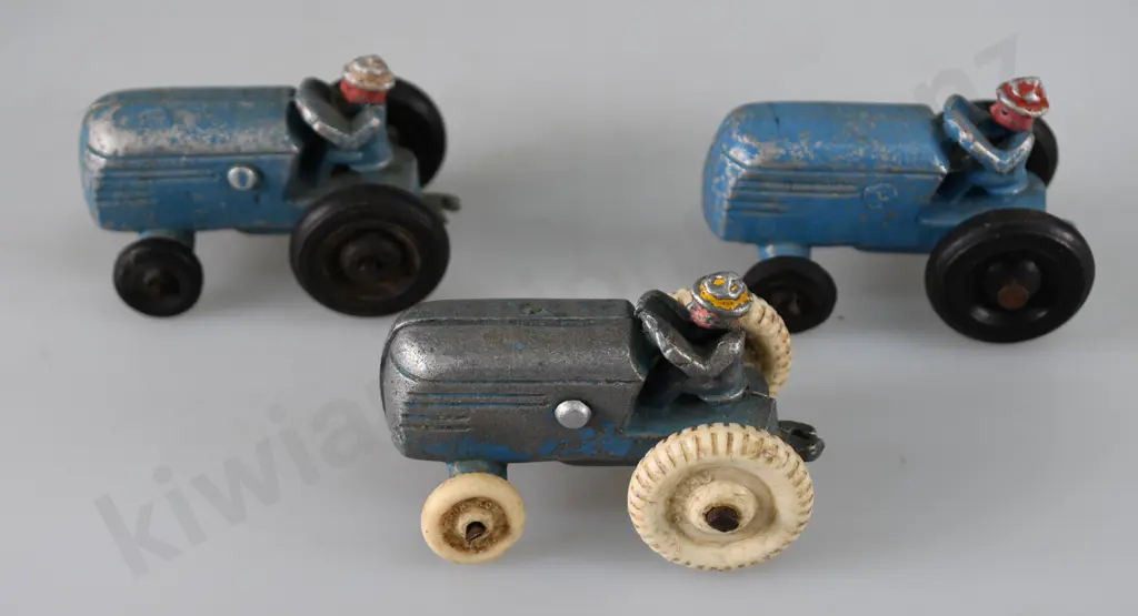 FUN HO STREAMLINED TRACTORS Image 1++