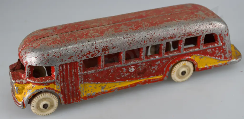 FUN HO RAILWAY BUS Image 1++