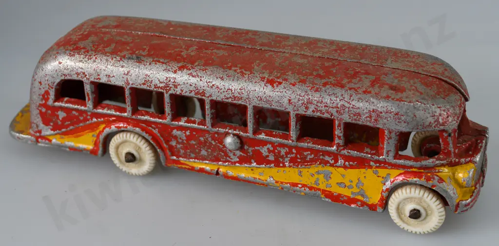 FUN HO RAILWAY BUS Image 1++