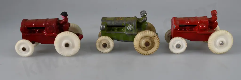 FUN HO SMALL TRACTORS Image 1++