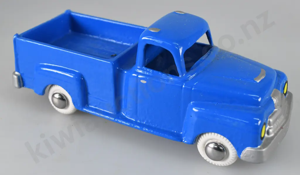FUN HO REPRODUCTION COMMERCIAL TRUCKS Image 1++
