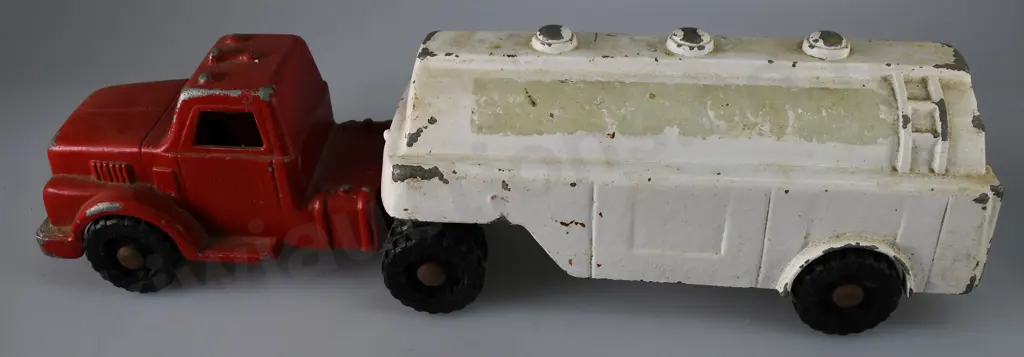 FUN HO MILK TANKERS Image 1++