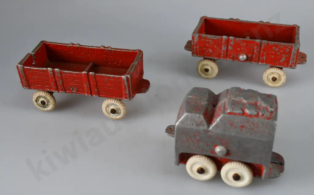 FUN HO TENDER AND GOODS WAGONS Image 1++