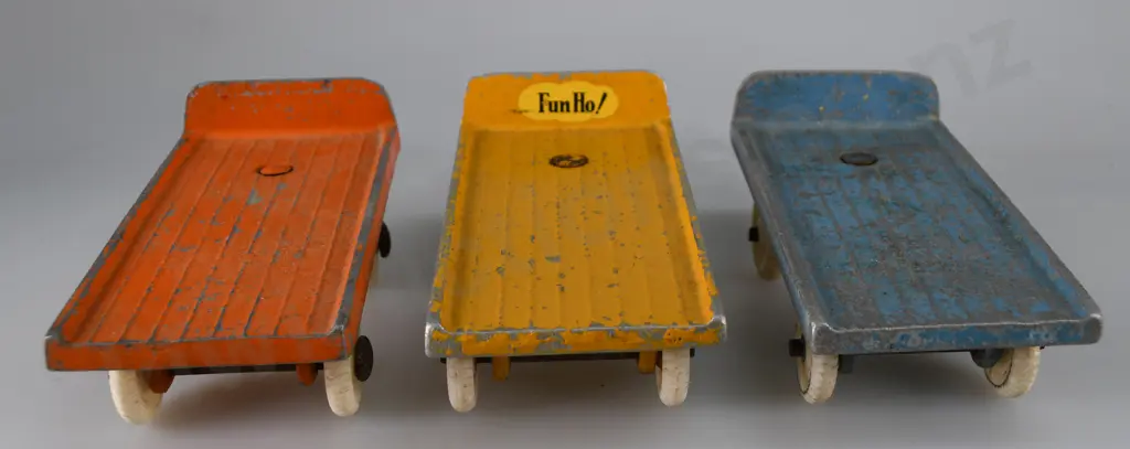 FUN HO FARM IMPLEMENTS FOUR WHEELED TRAILERS Image 1++