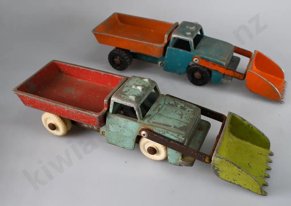 FUN HO FRONT END LOADER TIP TRUCKS Image 1++