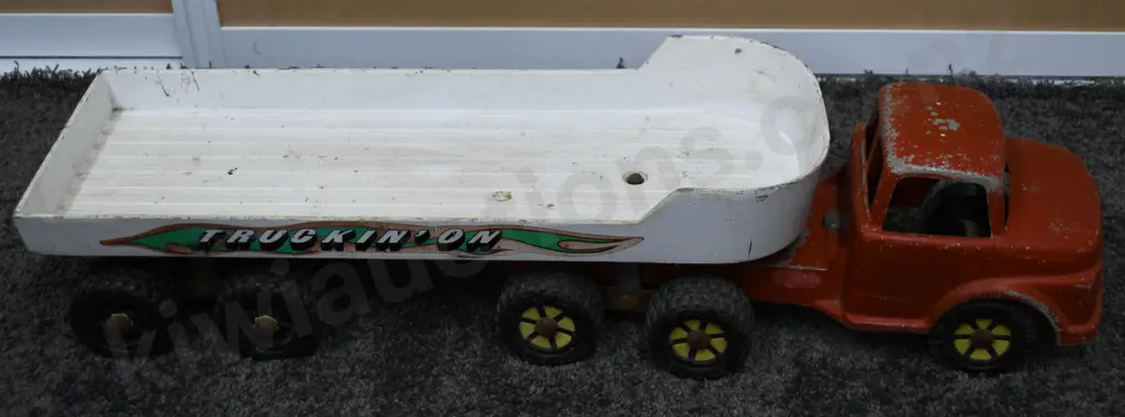 FUN HO GIANT ARTICULATED TRUCK Image 1++