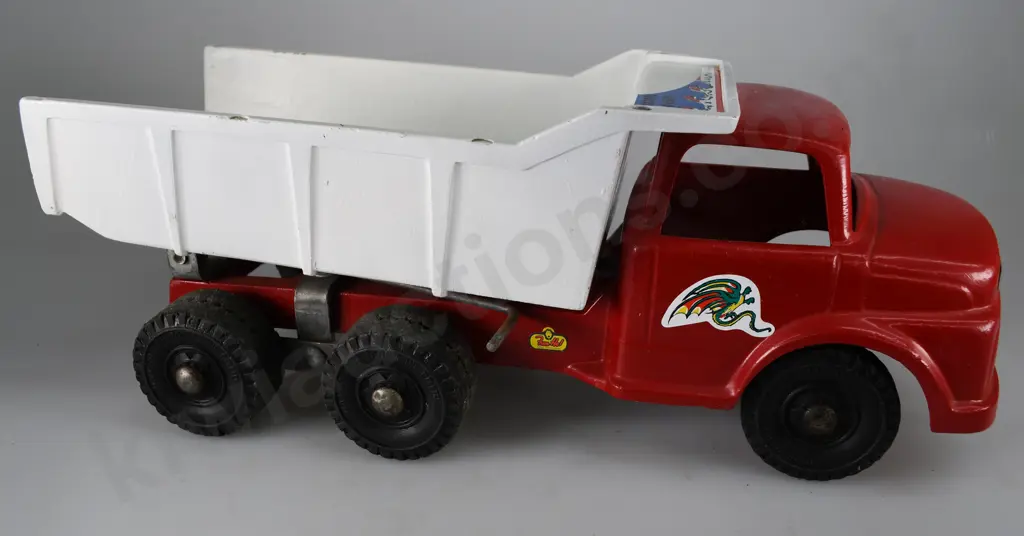 FUN HO GIANT TIP TRUCK Image 1++