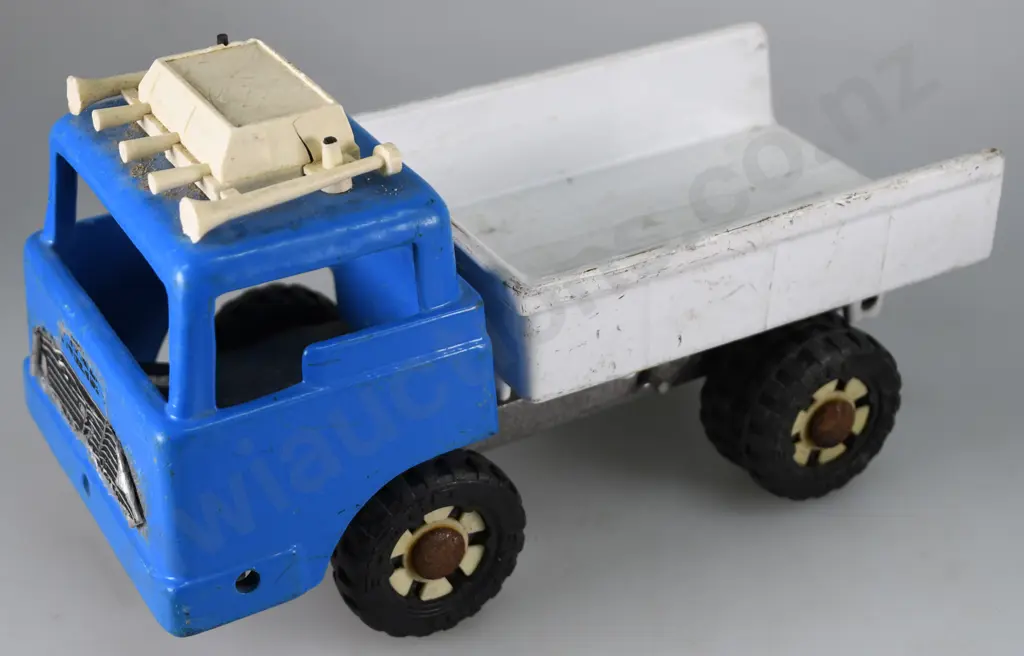 FUN HO TIP TRUCKS Image 1++