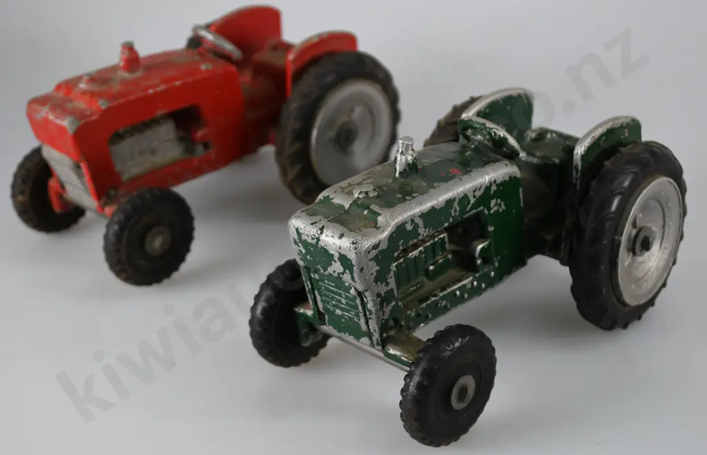 FUN HO FARM TRACTORS Image 1++