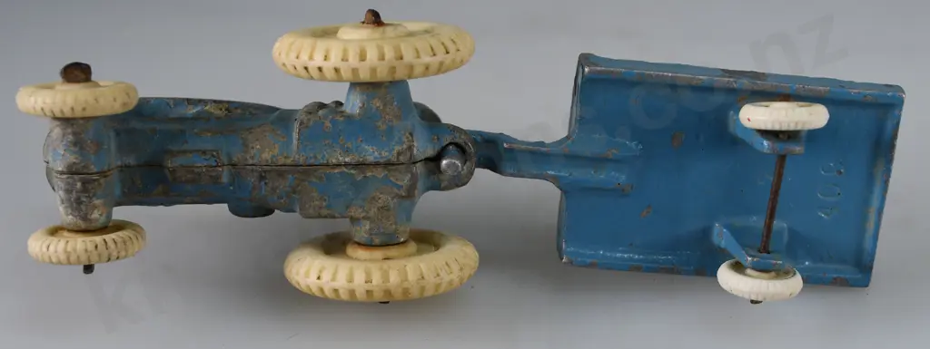 FUN HO SMALL TRACTORS AND TRAILERS Image 1++