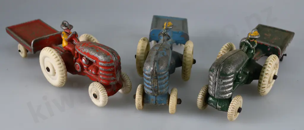 FUN HO SMALL TRACTORS AND TRAILERS Image 1++