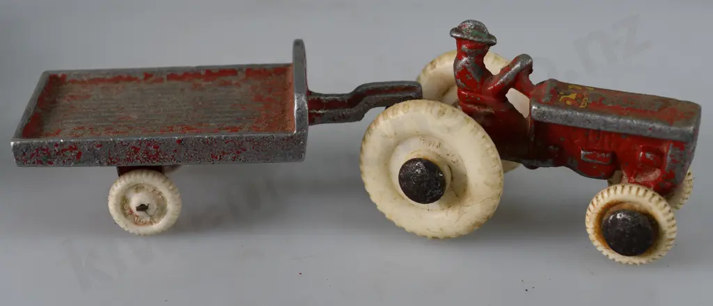 FUN HO SMALL TRACTORS AND TRAILERS Image 1++