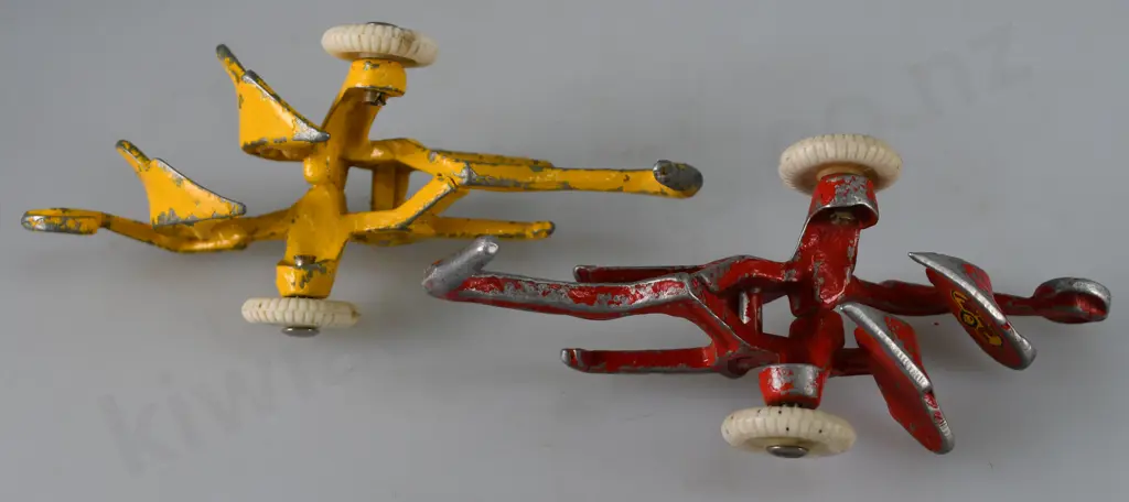 FUN HO FARM IMPLEMENTS FARROW PLOUGHS Image 1++