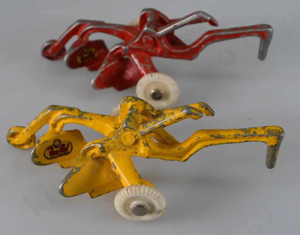 FUN HO FARM IMPLEMENTS FARROW PLOUGHS Image 1++