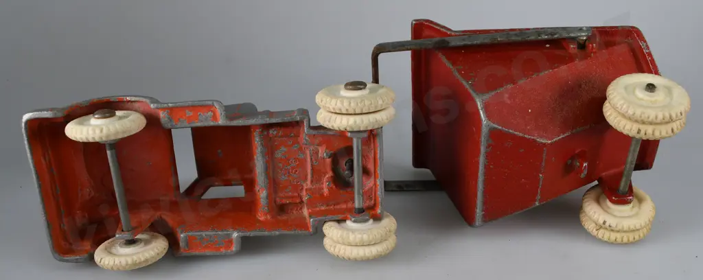 FUN HO LARGE CARRYALL TIP TRUCK Image 1++