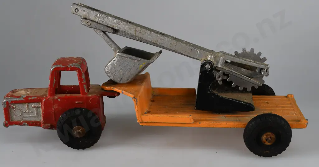 MACKENZIE & BANNISTER ARTICULATED DITCH DIGGERS Image 1++