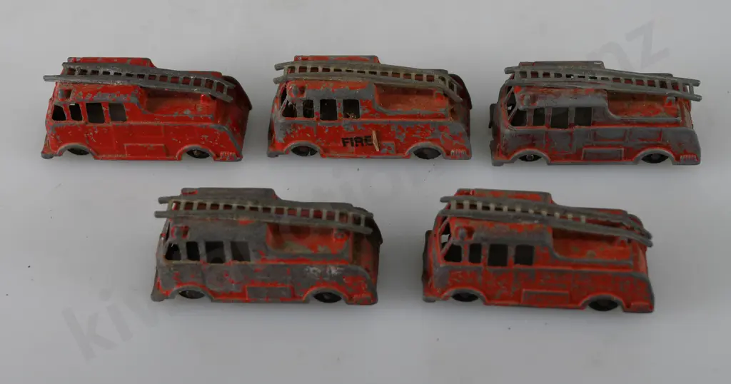 FUN HO MIDGET FIRE ENGINES Image 1++