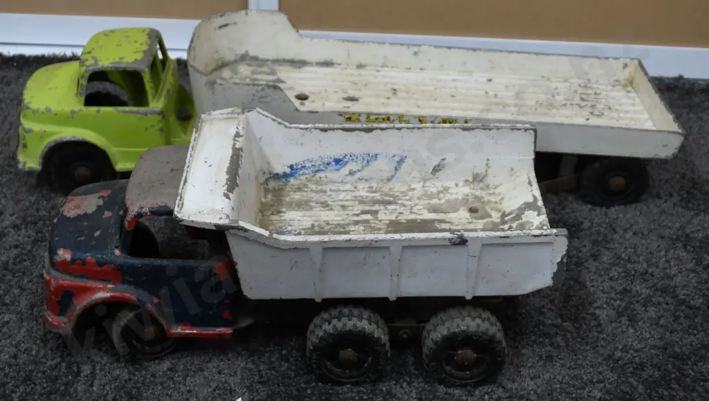 FUN HO GIANT TRUCKS Image 1++