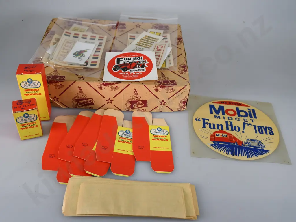 FUN HO BOXES AND STICKERS Image 1++