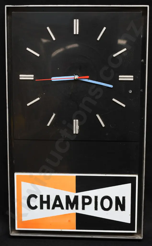 CHAMPION WALL CLOCK Image 1++