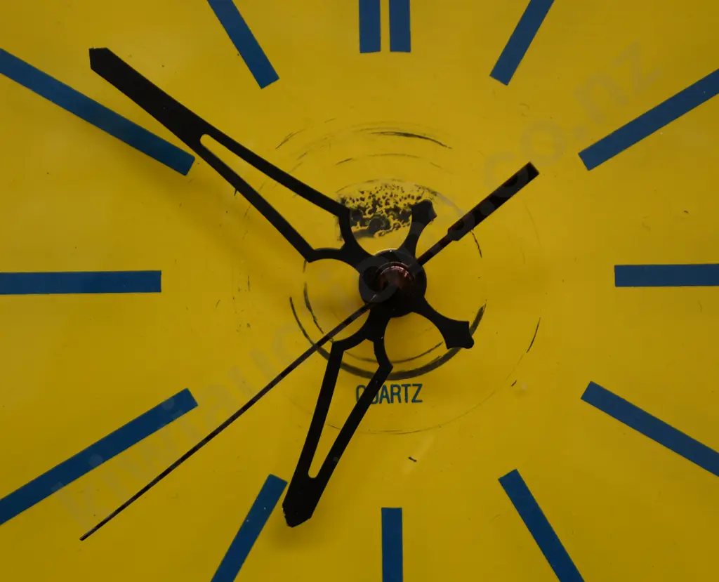 HELLA WALL CLOCK Image 1++