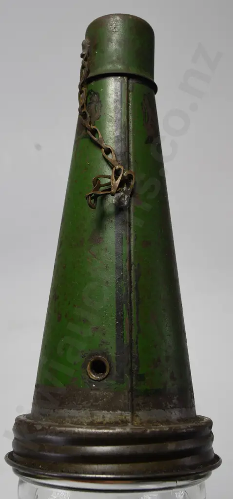 WAKEFIELD CASTROL QUART OIL BOTTLE Image 1++