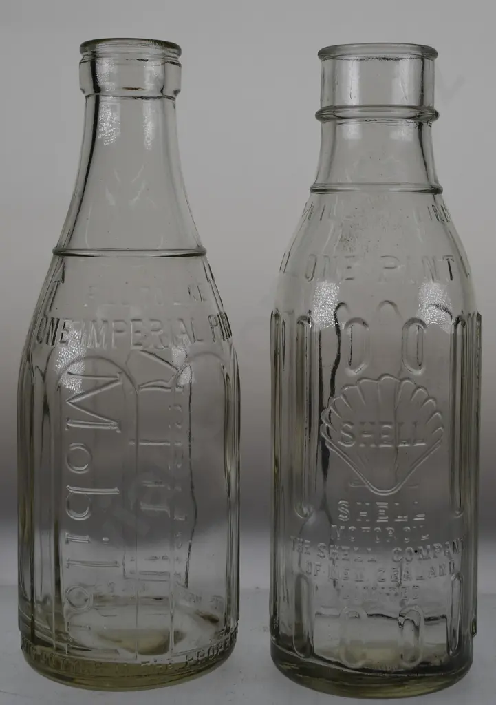 MOBIL AND SHELL OIL BOTTLES Image 1++