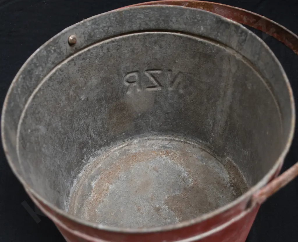 NZR WATER BUCKET FOR FIRE Image 1++