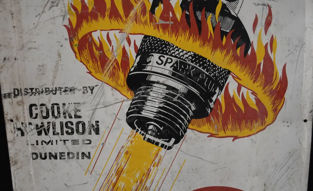AC SPARK PLUGS PAINTED TIN SIGN Image 1++