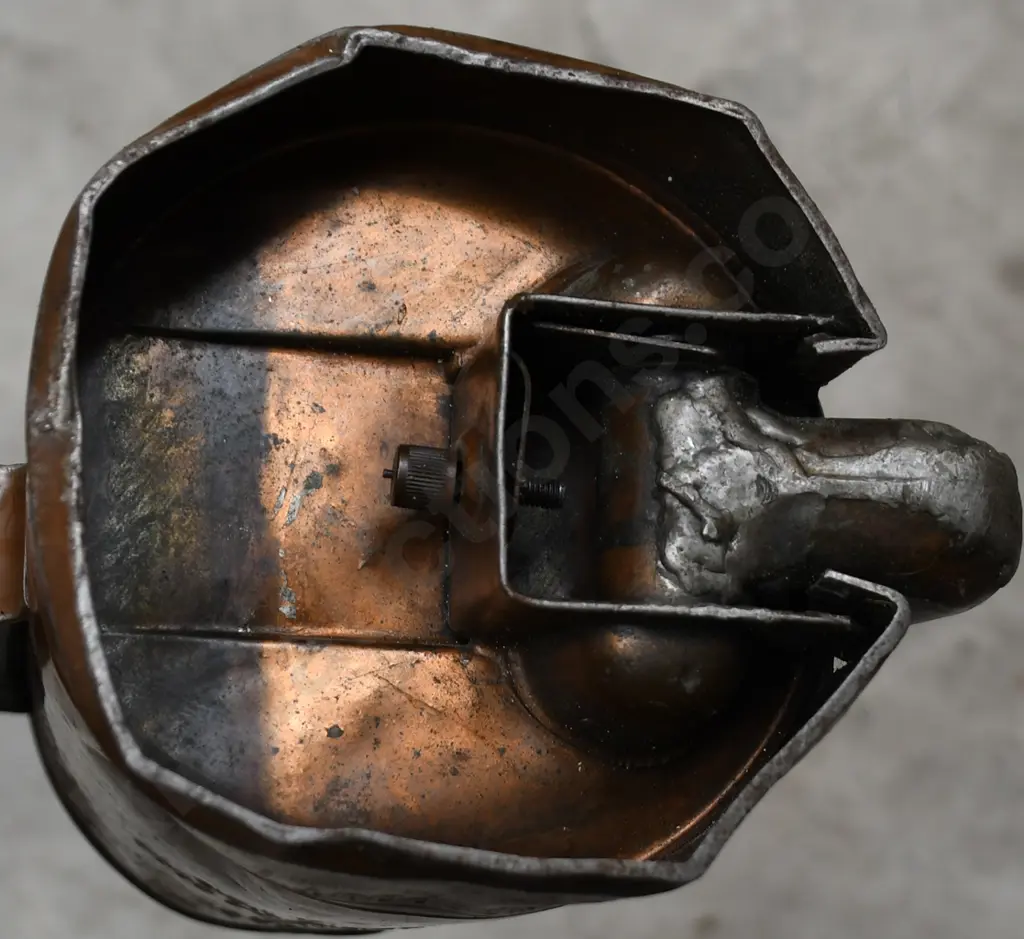 MOTORING OIL POURERS Image 1++