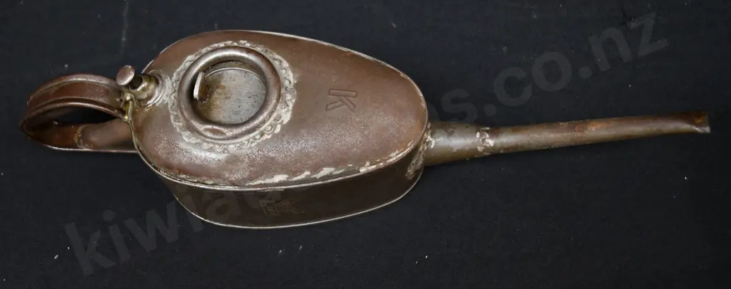 MOTORING OIL POURERS Image 1++
