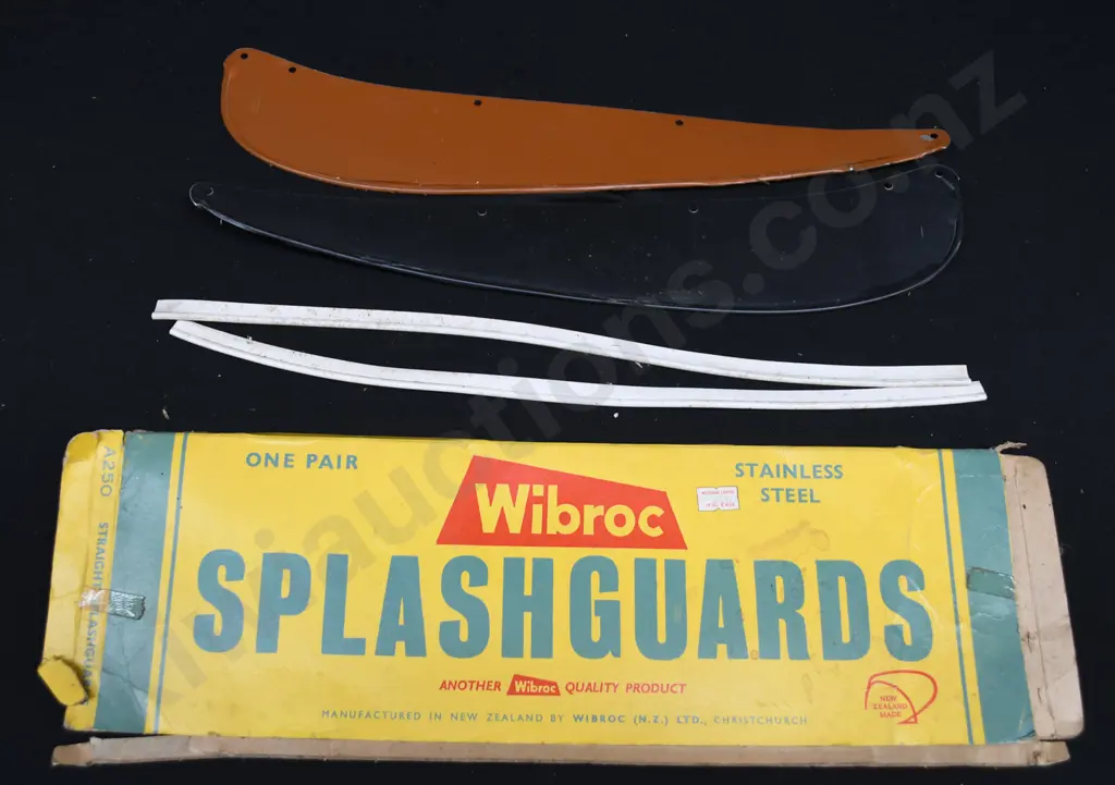 MOTORING ACCESSORIES Image 1++