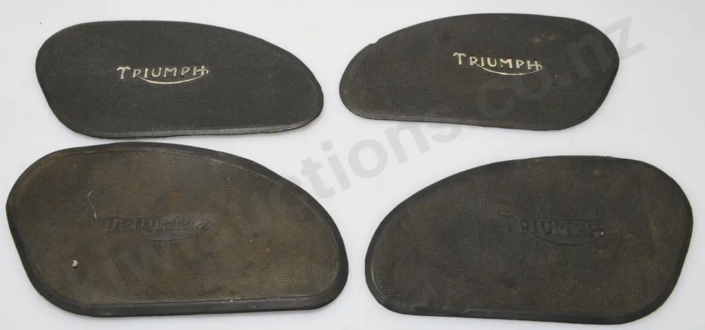 SIDE COVER PLATES TRIUMPH AND BSA BIKES Image 1++