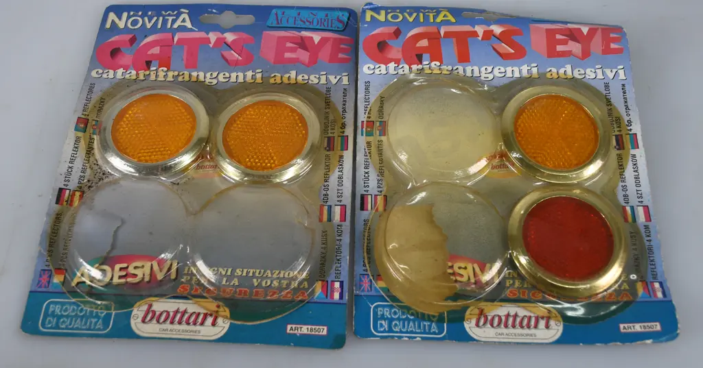 ASSORTED REFLECTORS Image 1++