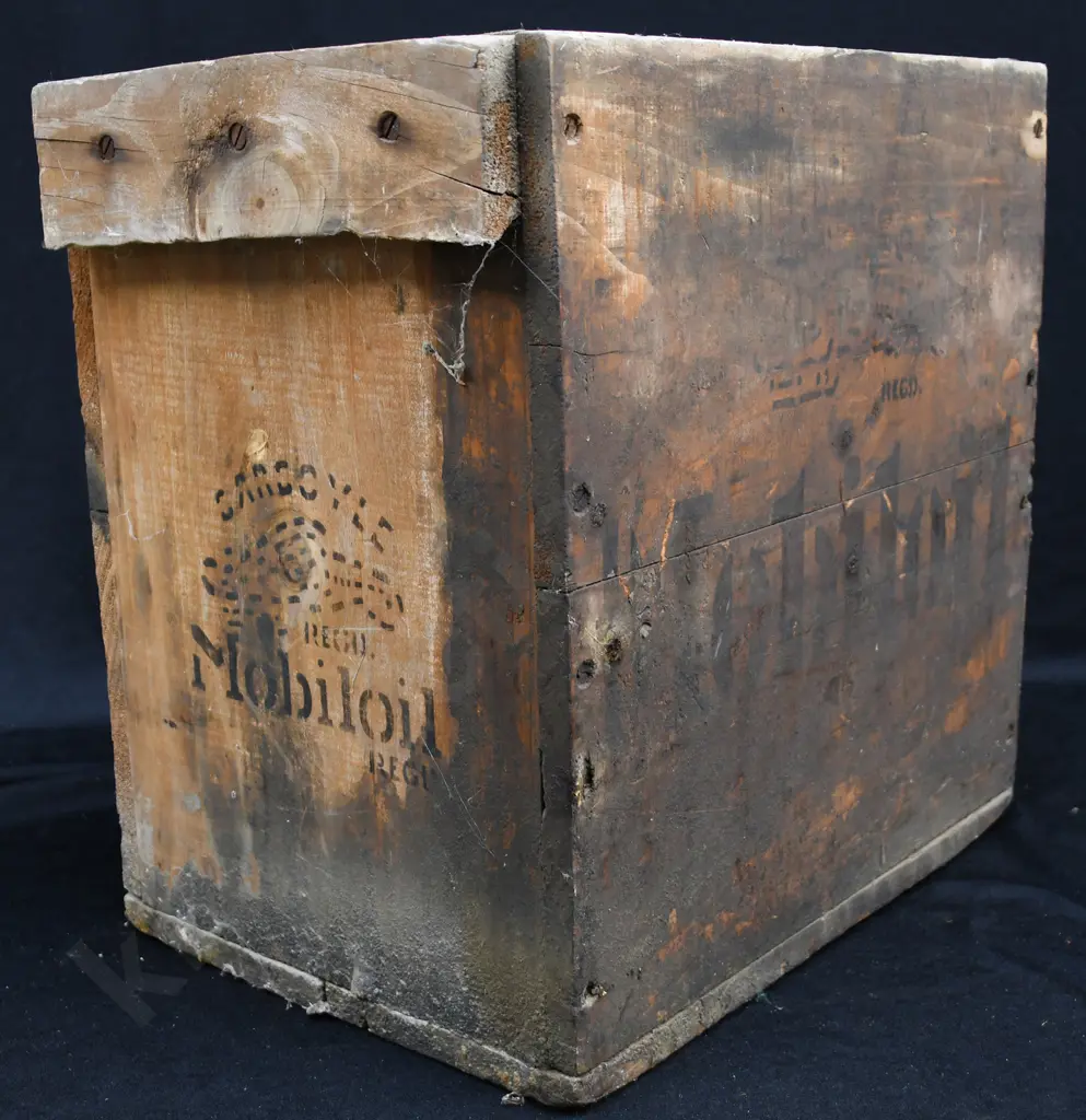 MOBIL OIL BOTTLE WOODED CRATE Image 1++