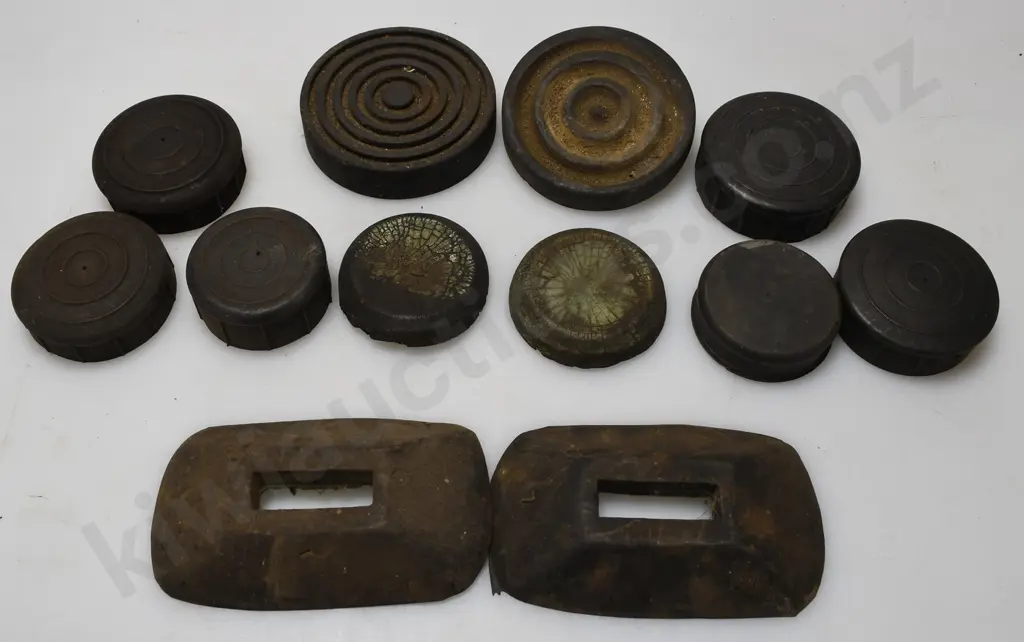 AUTOMOBILE FOOT PEDALS, PLUGS Image 1++