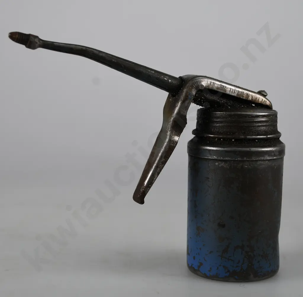 ASSORTED MOTORING RELATED ITEMS Image 1++