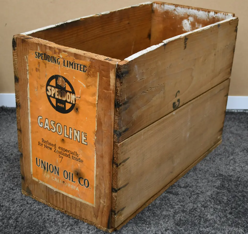 UNION OIL SPEEDON WOODEN OIL BOX Image 1++