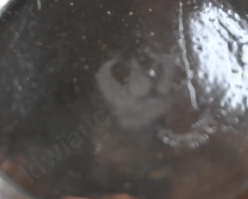 QUART AND PINT OIL BOTTLES Image 1++