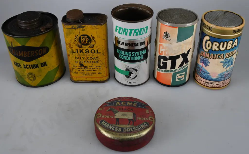 ASSORTED VINTAGE ITEMS Image 1++