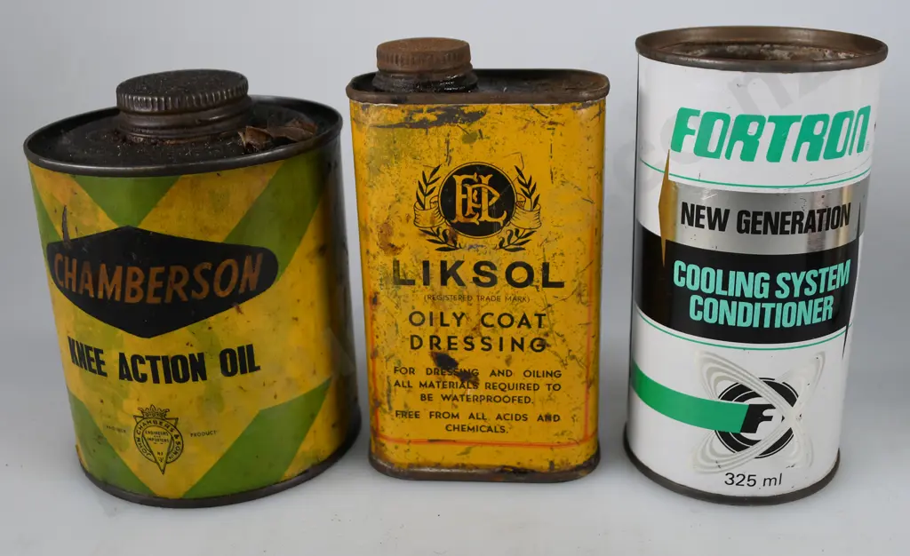 ASSORTED VINTAGE ITEMS Image 1++