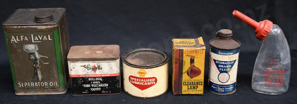 ASSORTED VINTAGE ITEMS Image 1++