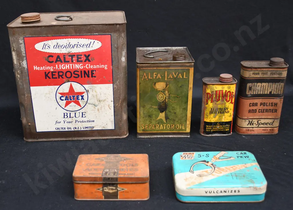 ASSORTED VINTAGE TINS Image 1++