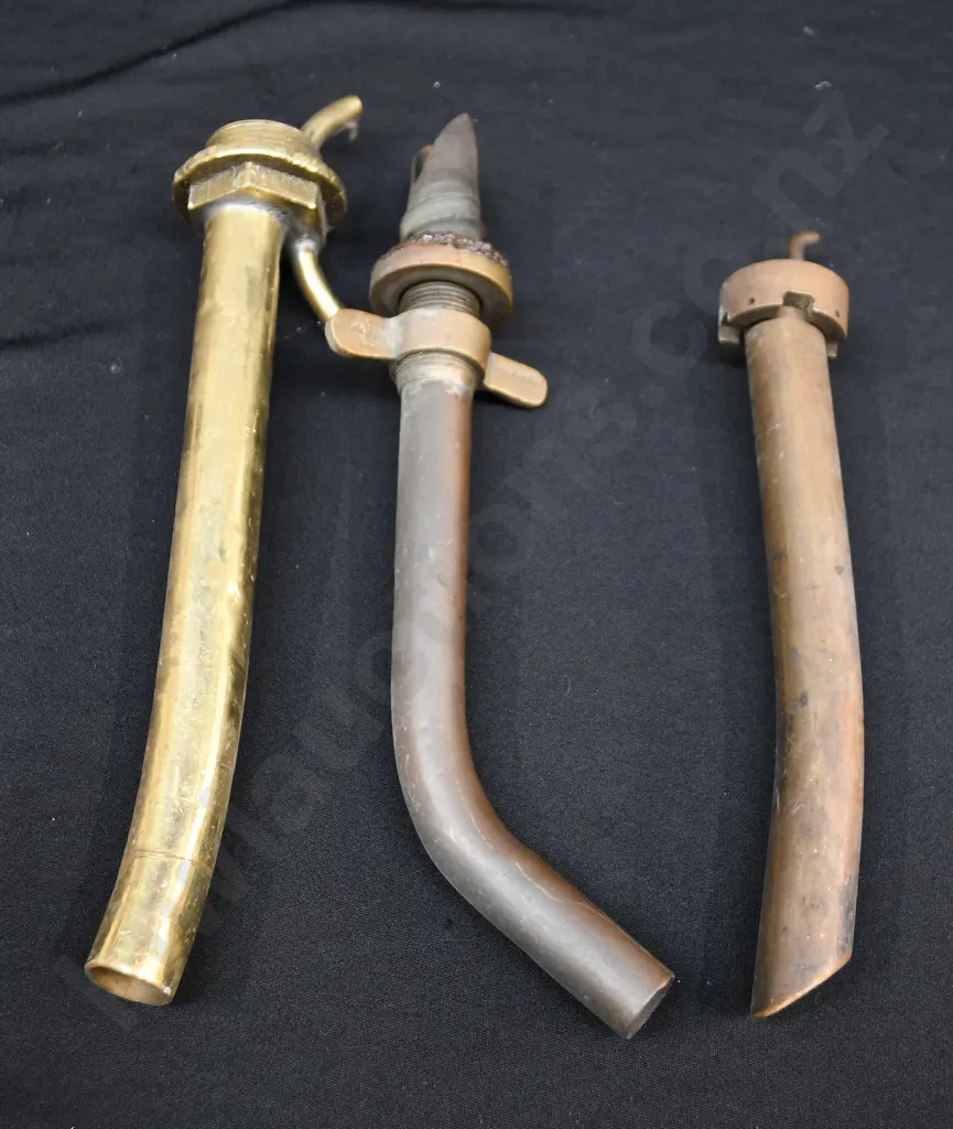 PETROL BOWSER NOZZLES Image 1++