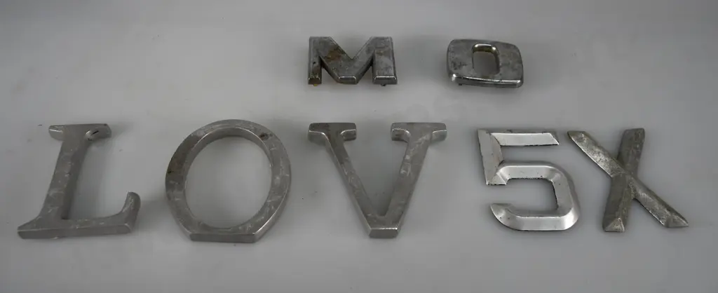 ASSORTED MOTORING ITEMS Image 1++