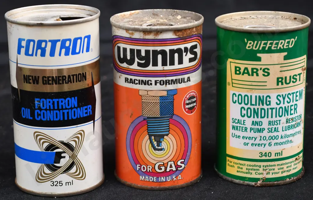 ASSORTED VINTAGE TINS Image 1++